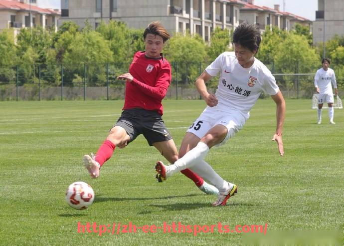 华体会hth登录入口-英超联赛中10号球衣球员历史及现役明星大盘点